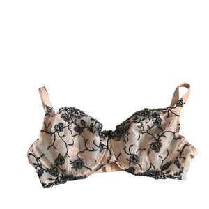 Victoria’s Secret bra